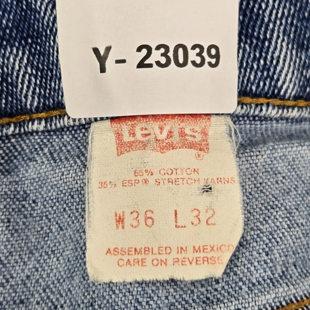 VINTAGE Levi's For Men Jeans 36X32 Light Blue Denim Black Gold Tab‎ 25